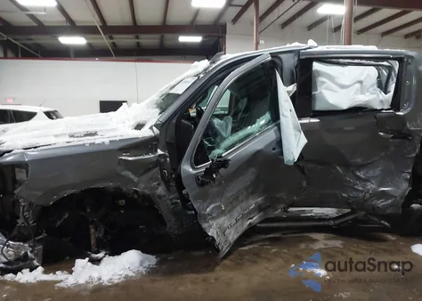 2021 GMC Sierra 1500 4Wd Short Box Slt z USA, uszkodzony, nr VIN 3GTU9DED1MG303428